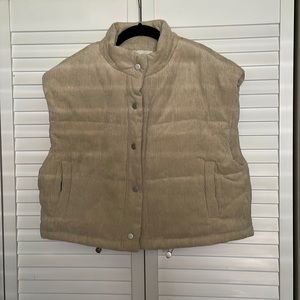 Corduroy puffer short vest